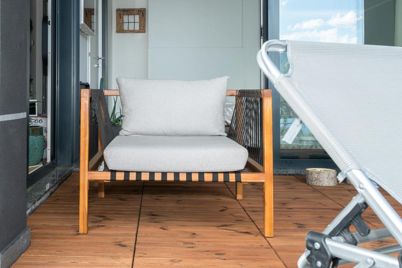 Appartamento Dany Con Vista Lago By Holiday Solutions Nesso Buitenkant foto